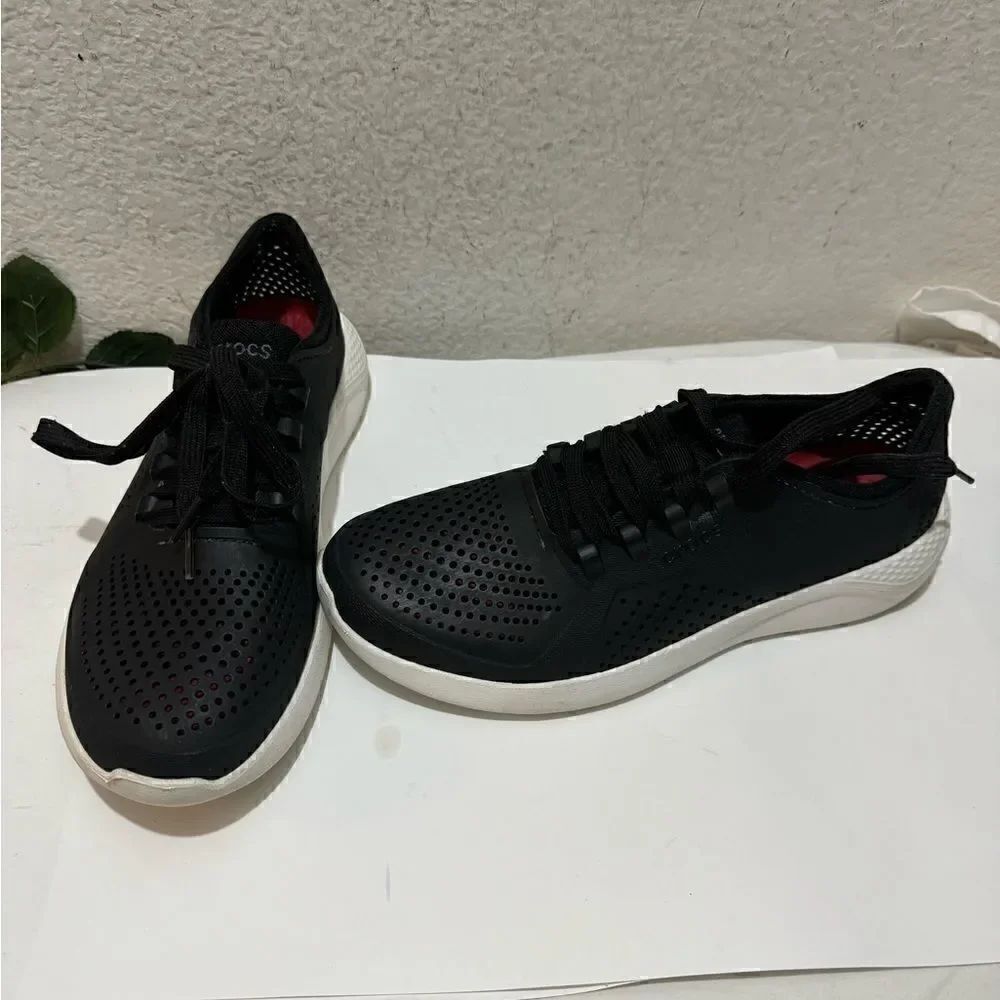 Crocs LiteRide Pacer Women's Black Sneaker Shoe Lace Up Women's 10 205234